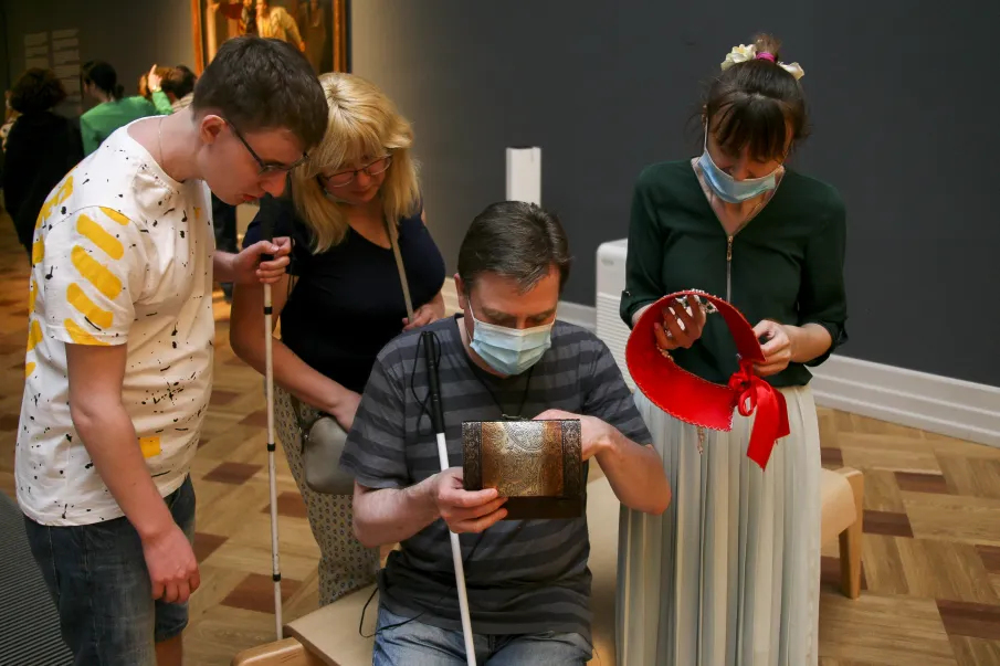 К программе по созданию доступной среды в учреждениях культуры присоединился НГХМ