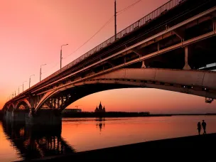 В Русском музее фотографии открылась выставка Никиты Духника «Столица закатов»
