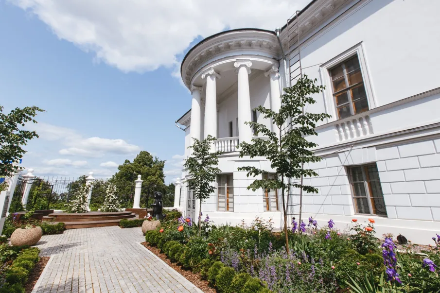 C 1 августа основная экспозиция в здании НГХМ|Зарубежное искусство будет закрыта на реэкспозицию