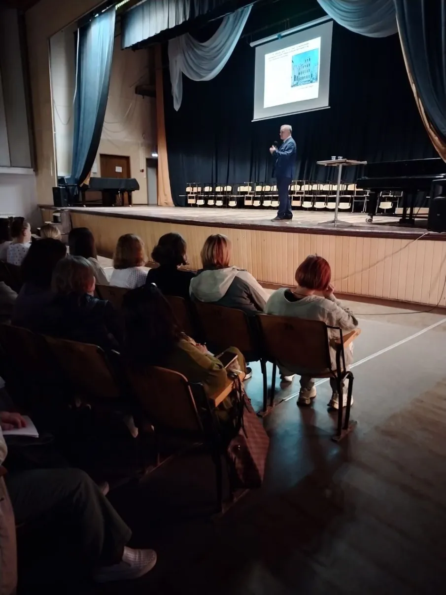 В Дзержинском музыкальном коллеже  состоялась лекция л противодействии идеологии терроризма