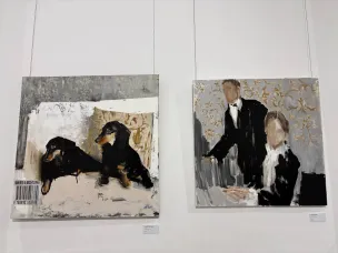 В центре культуры «Рекорд» открылась выставка Анны Рябчевской «Фэмили чат»